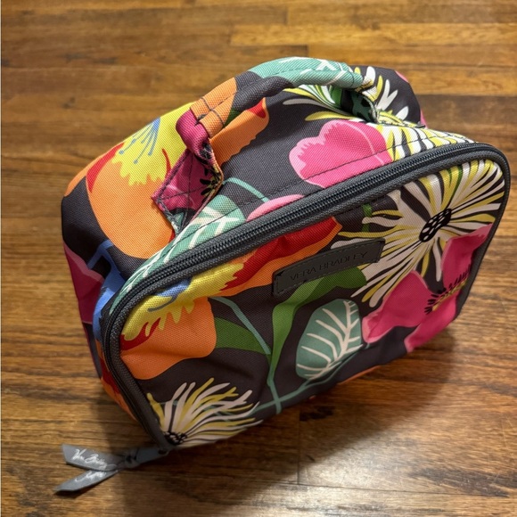 Floral Jazzy Blooms Vera Bradley Lined Lunchbox Tote - Picture 4 of 7